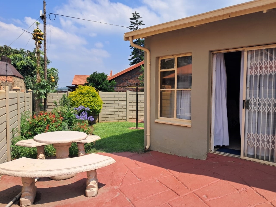 3 Bedroom Property for Sale in Geelhoutpark North West